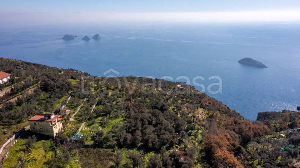 casa indipendente in vendita a Massa Lubrense in zona Torca