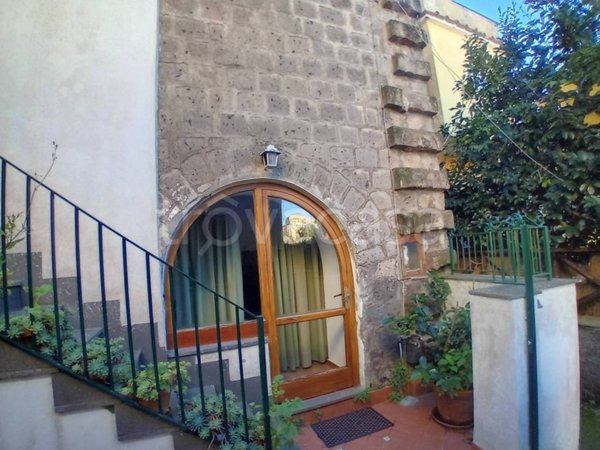 casa indipendente in vendita a Massa Lubrense in zona Termini