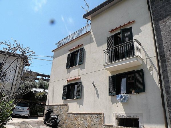 casa indipendente in vendita a Massa Lubrense