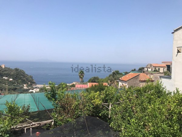 casa indipendente in vendita a Massa Lubrense