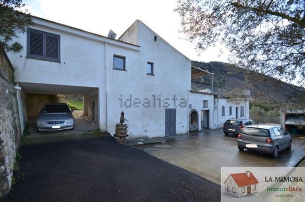 casa indipendente in vendita a Massa Lubrense