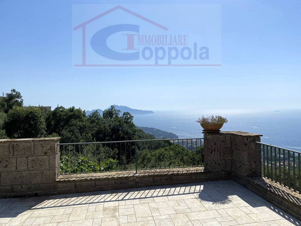 casa indipendente in vendita a Massa Lubrense