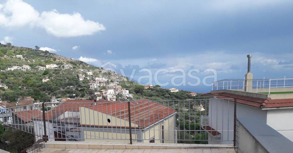 appartamento in vendita a Massa Lubrense in zona Torca