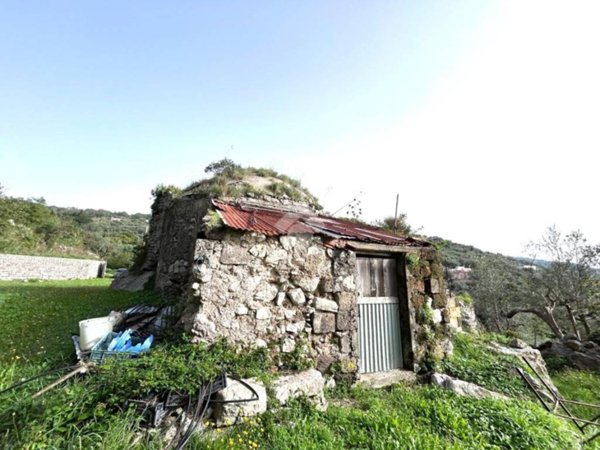 casa indipendente in vendita a Massa Lubrense in zona Nerano