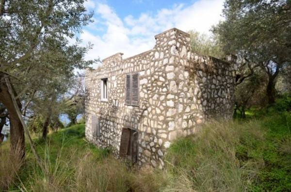casa indipendente in vendita a Massa Lubrense in zona Termini