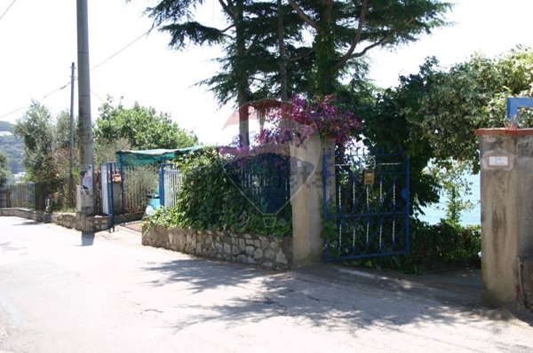 casa indipendente in vendita a Massa Lubrense