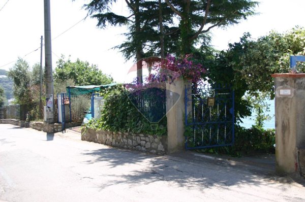 casa indipendente in vendita a Massa Lubrense