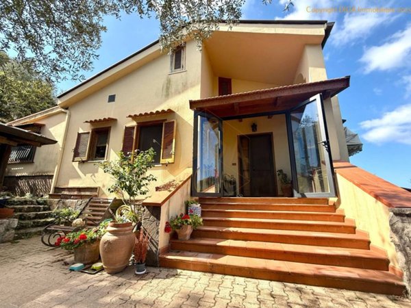 casa indipendente in vendita a Massa Lubrense