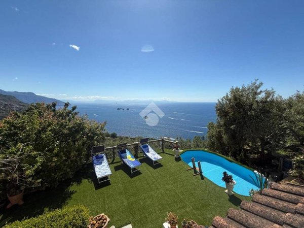 casa indipendente in vendita a Massa Lubrense