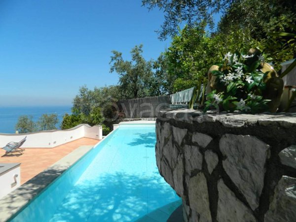 casa indipendente in vendita a Massa Lubrense