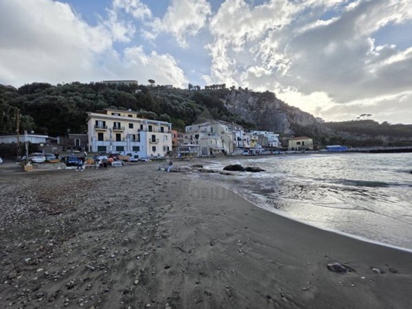 appartamento in vendita a Massa Lubrense