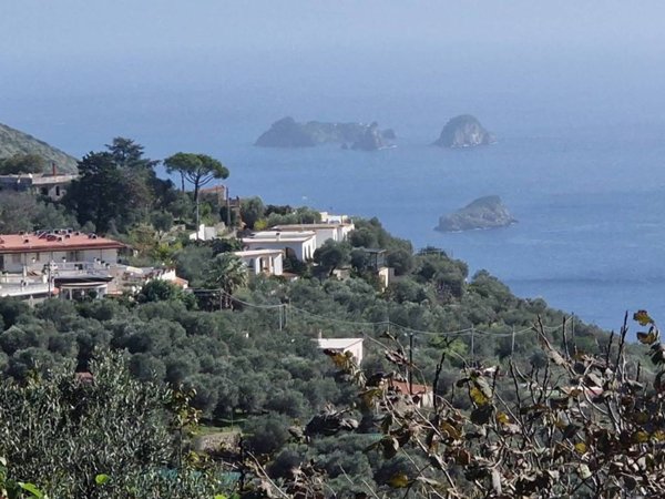 casa indipendente in vendita a Massa Lubrense in zona Termini