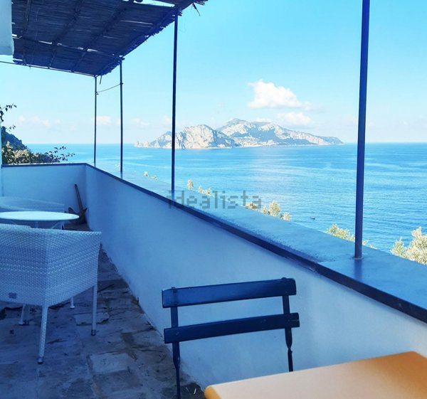 casa indipendente in vendita a Massa Lubrense in zona Marciano