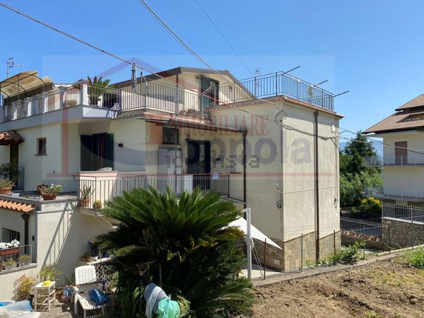 casa indipendente in vendita a Massa Lubrense