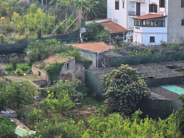 casa indipendente in vendita a Massa Lubrense
