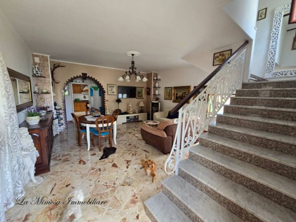 casa indipendente in vendita a Massa Lubrense in zona Termini