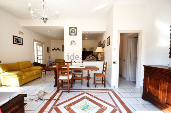casa indipendente in vendita a Massa Lubrense