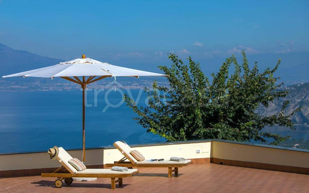 casa indipendente in vendita a Massa Lubrense in zona Sant'Agata sui Due Golfi