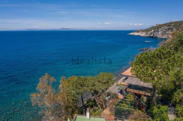 casa indipendente in vendita a Massa Lubrense