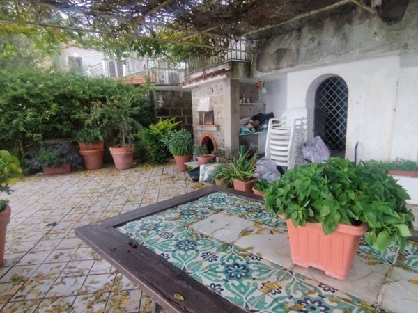 casa indipendente in vendita a Massa Lubrense