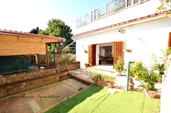 casa indipendente in vendita a Massa Lubrense