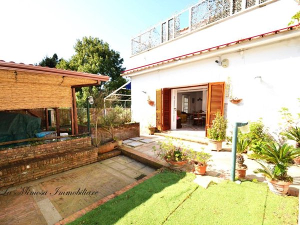 casa indipendente in vendita a Massa Lubrense