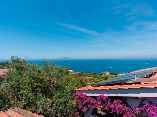 casa indipendente in vendita a Massa Lubrense in zona Sant'Agata sui Due Golfi