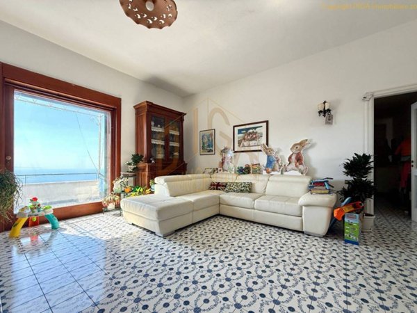 casa indipendente in vendita a Massa Lubrense