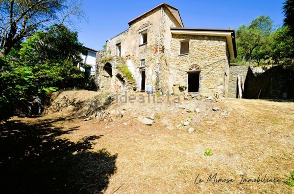 casa indipendente in vendita a Massa Lubrense