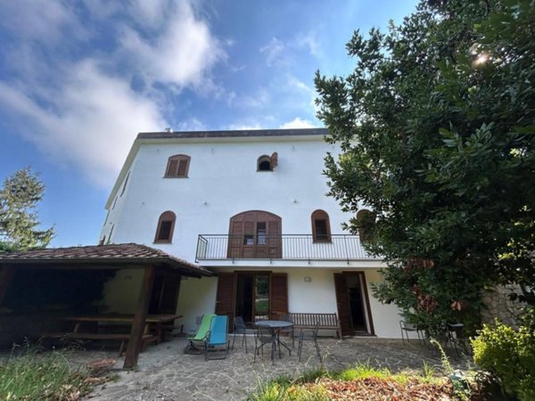 casa indipendente in vendita a Massa Lubrense in zona Sant'Agata sui Due Golfi