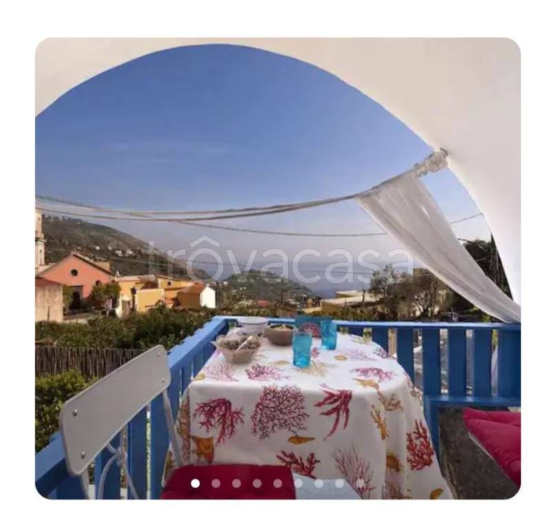 appartamento in vendita a Massa Lubrense in zona Nerano
