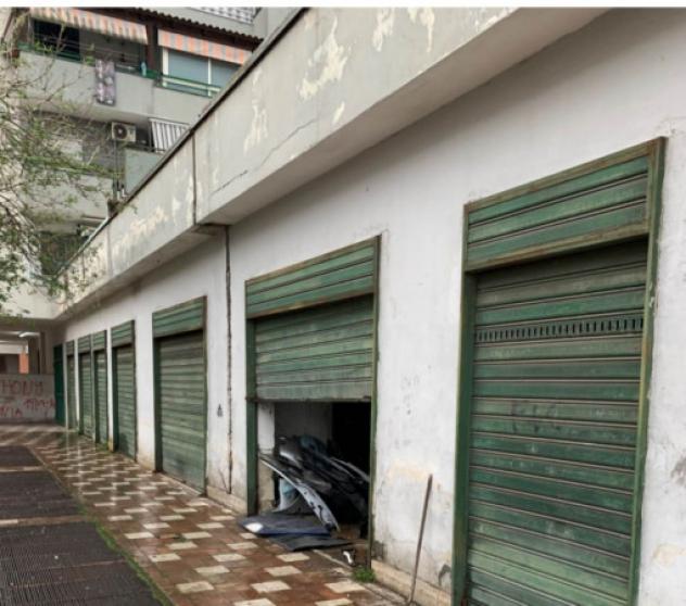 negozio in vendita a Melito di Napoli