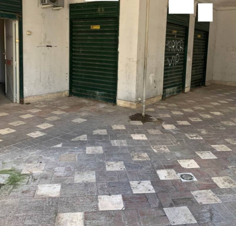 negozio in vendita a Melito di Napoli