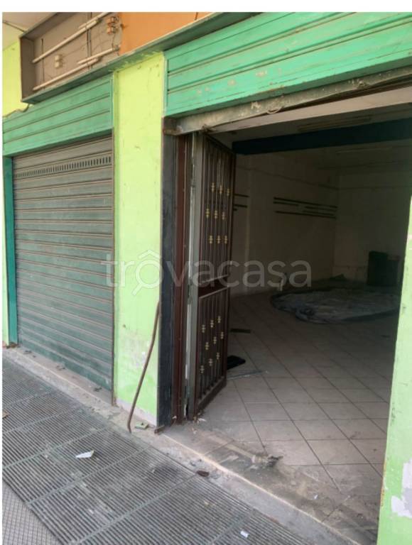 negozio in vendita a Melito di Napoli