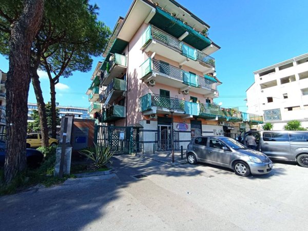 ufficio in vendita a Melito di Napoli