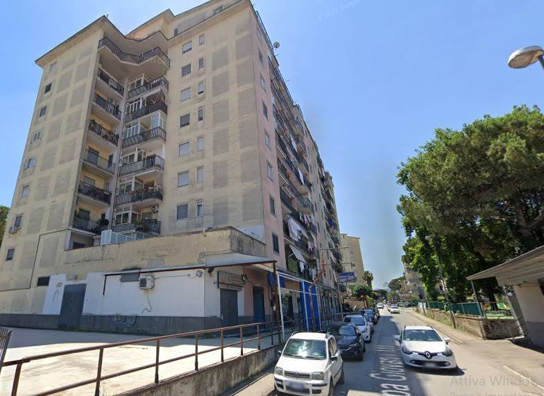 negozio in vendita a Melito di Napoli