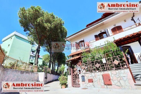 casa indipendente in vendita a Melito di Napoli