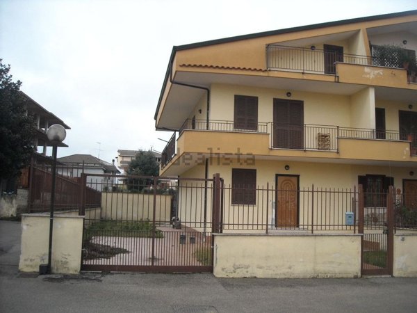 casa indipendente in vendita a Melito di Napoli