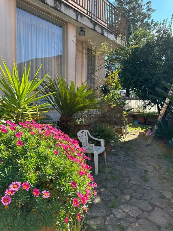 casa indipendente in vendita a Melito di Napoli
