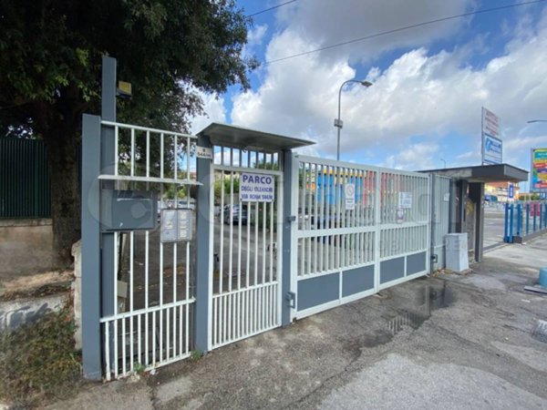 locale di sgombero in vendita a Melito di Napoli