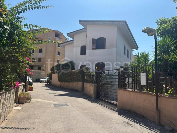 casa indipendente in vendita a Melito di Napoli