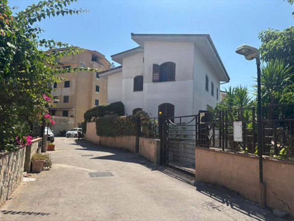 casa indipendente in vendita a Melito di Napoli