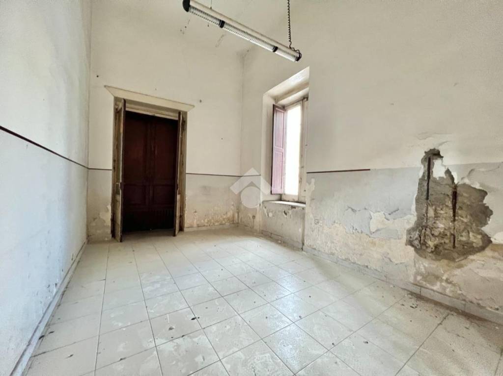 negozio in vendita a Melito di Napoli