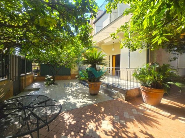 casa indipendente in vendita a Melito di Napoli