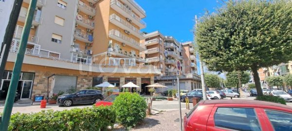 negozio in vendita a Melito di Napoli