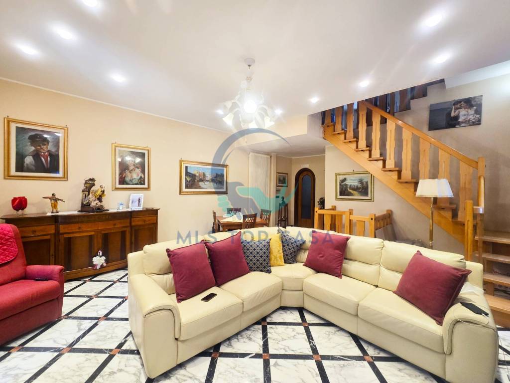 casa indipendente in vendita a Melito di Napoli