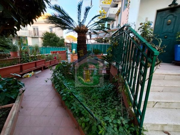 casa indipendente in vendita a Melito di Napoli