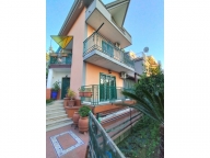 casa indipendente in vendita a Melito di Napoli