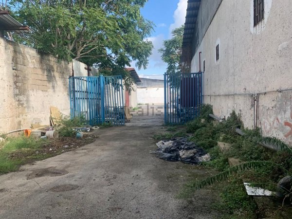 capannone in vendita a Melito di Napoli