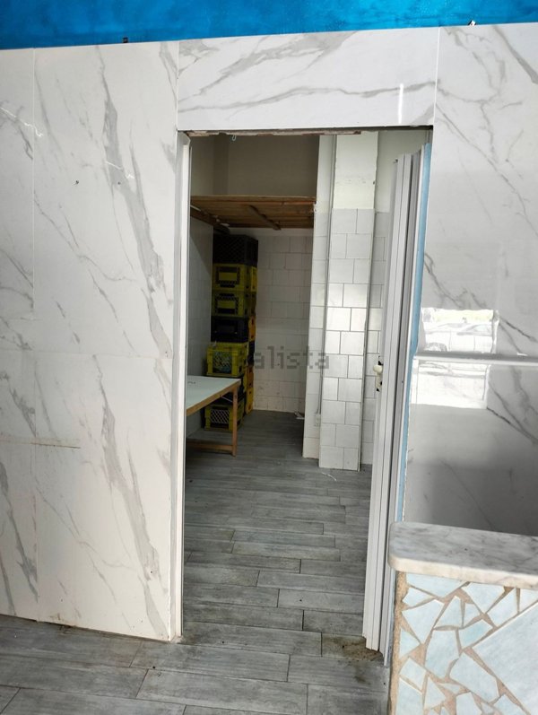 locale commerciale in vendita a Melito di Napoli